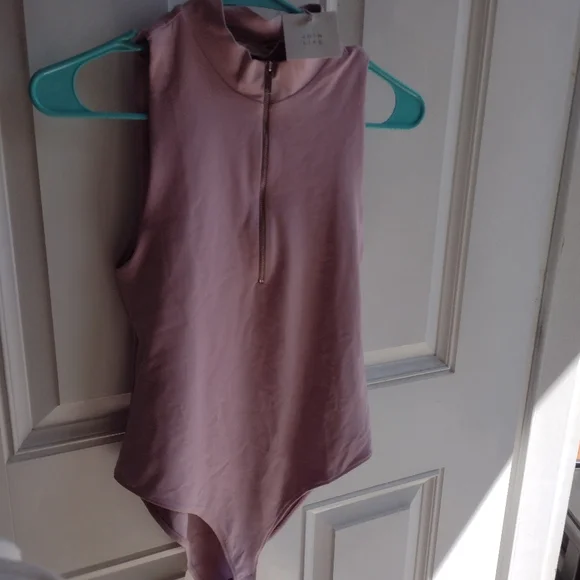 Zara Bodysuit - Picture 3 of 5